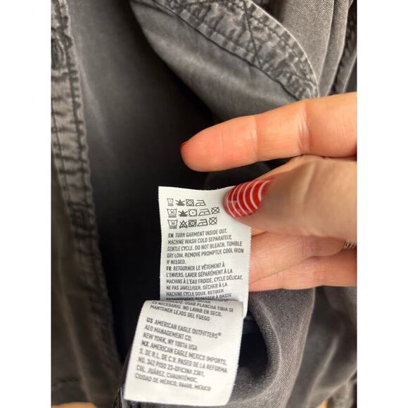 American Eagle Outfitters Boyfriend Fit Button Down Shirt Chambray Women Size XL - Picture 7 of 8